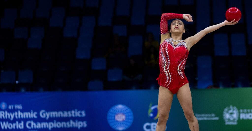 Lucerito Vargas, do Peru, ficou feliz porque a família pôde assisti-la presencialmente | Foto: Ivan Carvalho/CBG