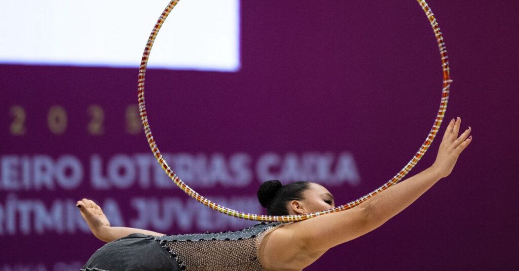 Nesta quinta-feira, foram realizadas as classificatórias de arco e bola do Brasileiro Juvenil. | Foto: MeloGym/CBG