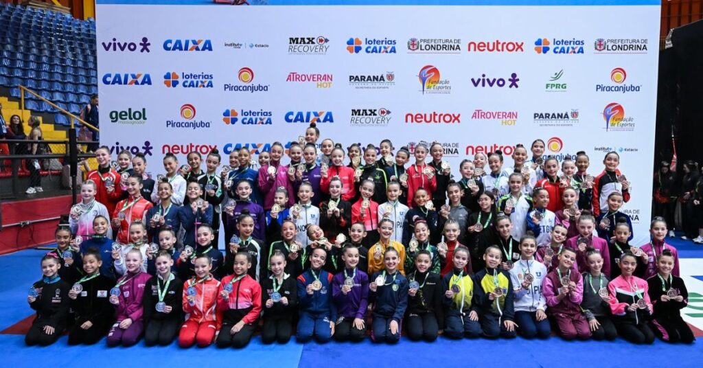 Essas foram as medalhistas do individual geral do Pré-Infantil, Divisão 2. | Foto: Adriano Bissoli/CBG