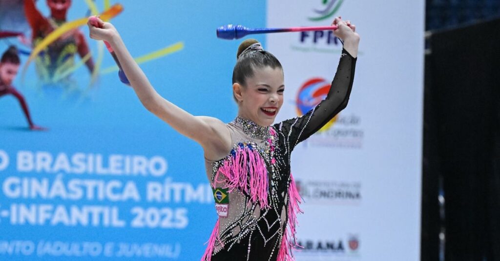 A campeã brasileira da categoria Infantil, Julia Lorenzatto, participará dos JEBs. | Foto: Adriano Bissoli/CBG