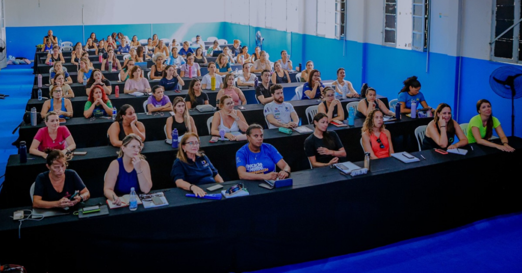 Treinadores que disputam competições nacionais e internacionais participam da Escola de Treinadores. | Foto: Luiz Neto/CBG