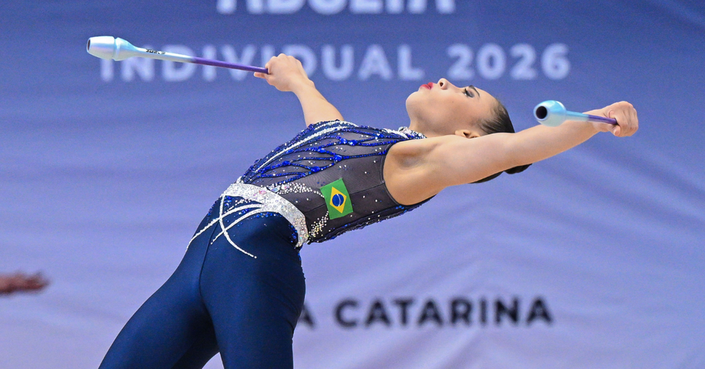 Anny Beatriz Lima em sua série de maças no Campeonato Brasileiro Infantil. | Foto: Adriano Bissoli/CBG